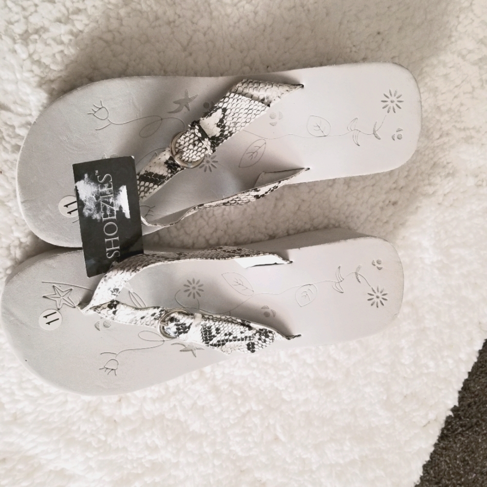 Flip flops platforms
